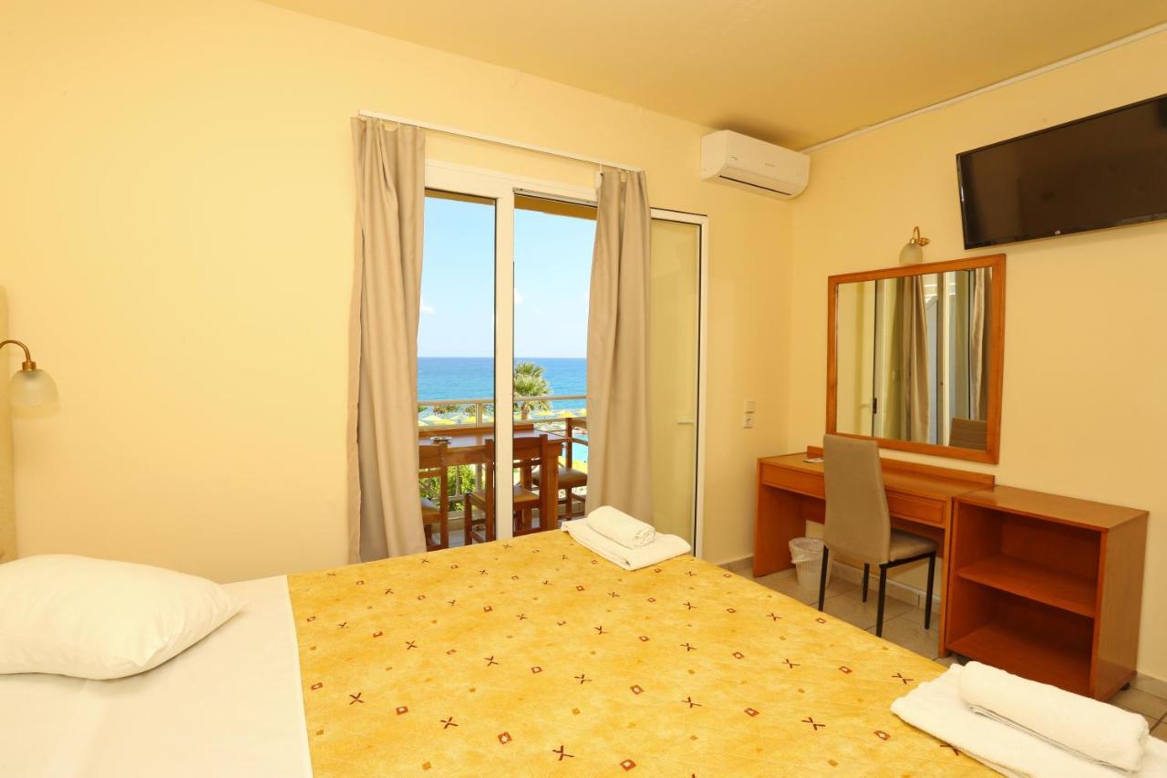 Eri Beach & Village Hotel ヘルソニソス エクステリア 写真