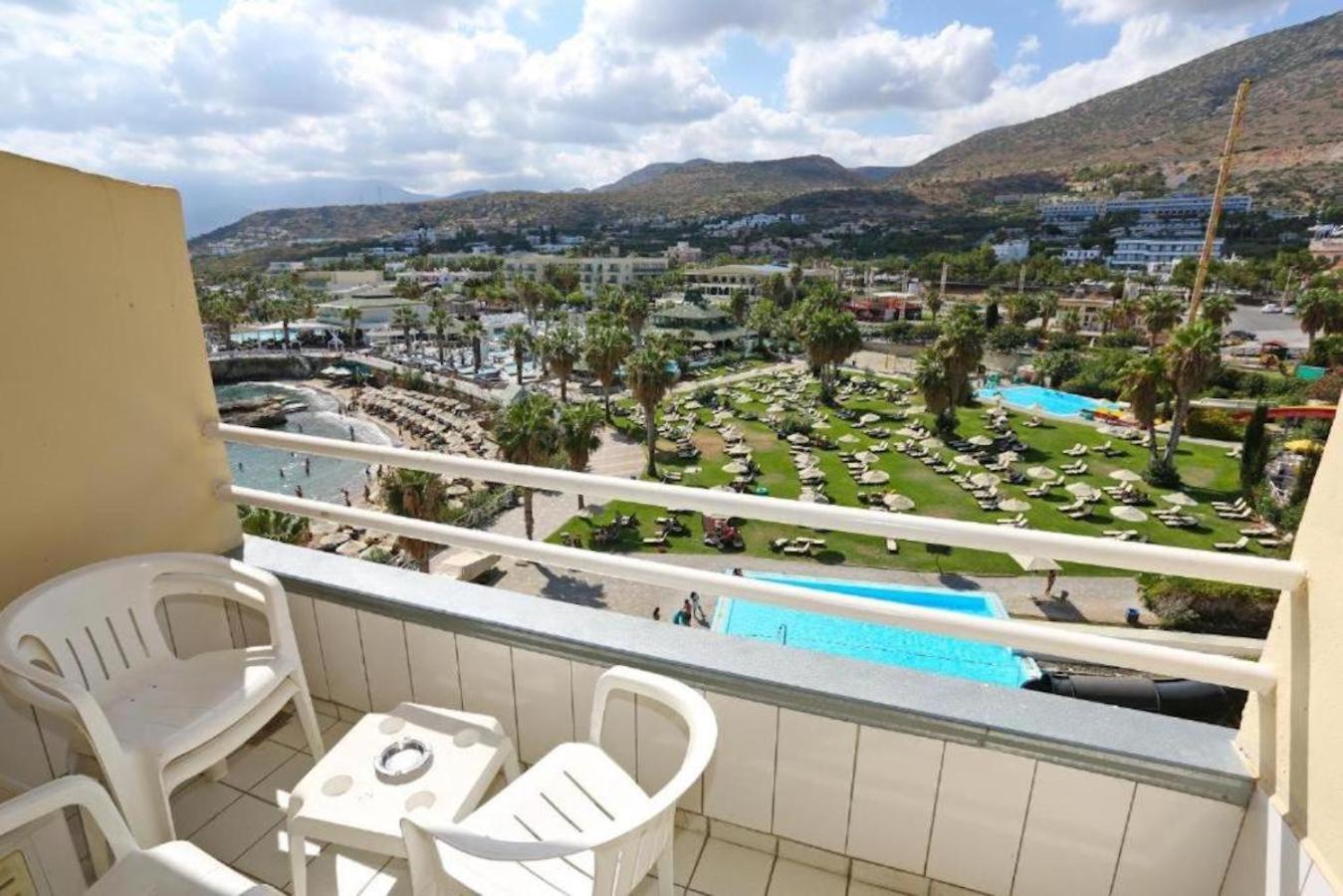 Eri Beach & Village Hotel ヘルソニソス エクステリア 写真