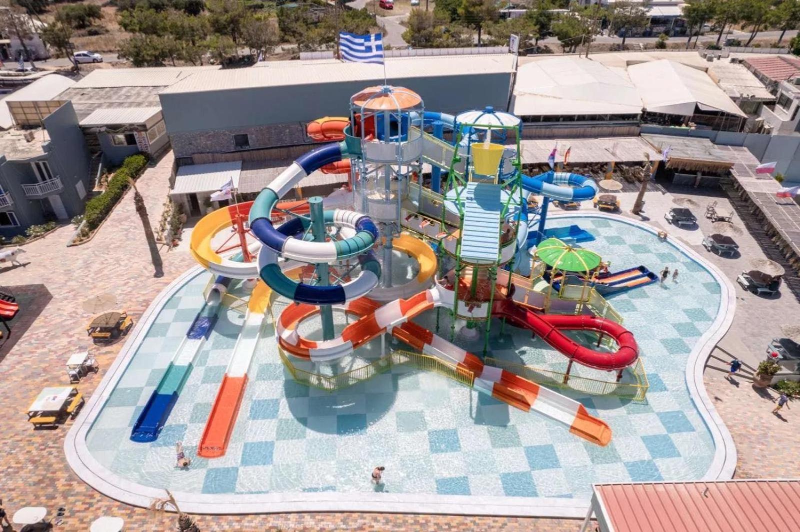Eri Beach & Village Hotel ヘルソニソス エクステリア 写真